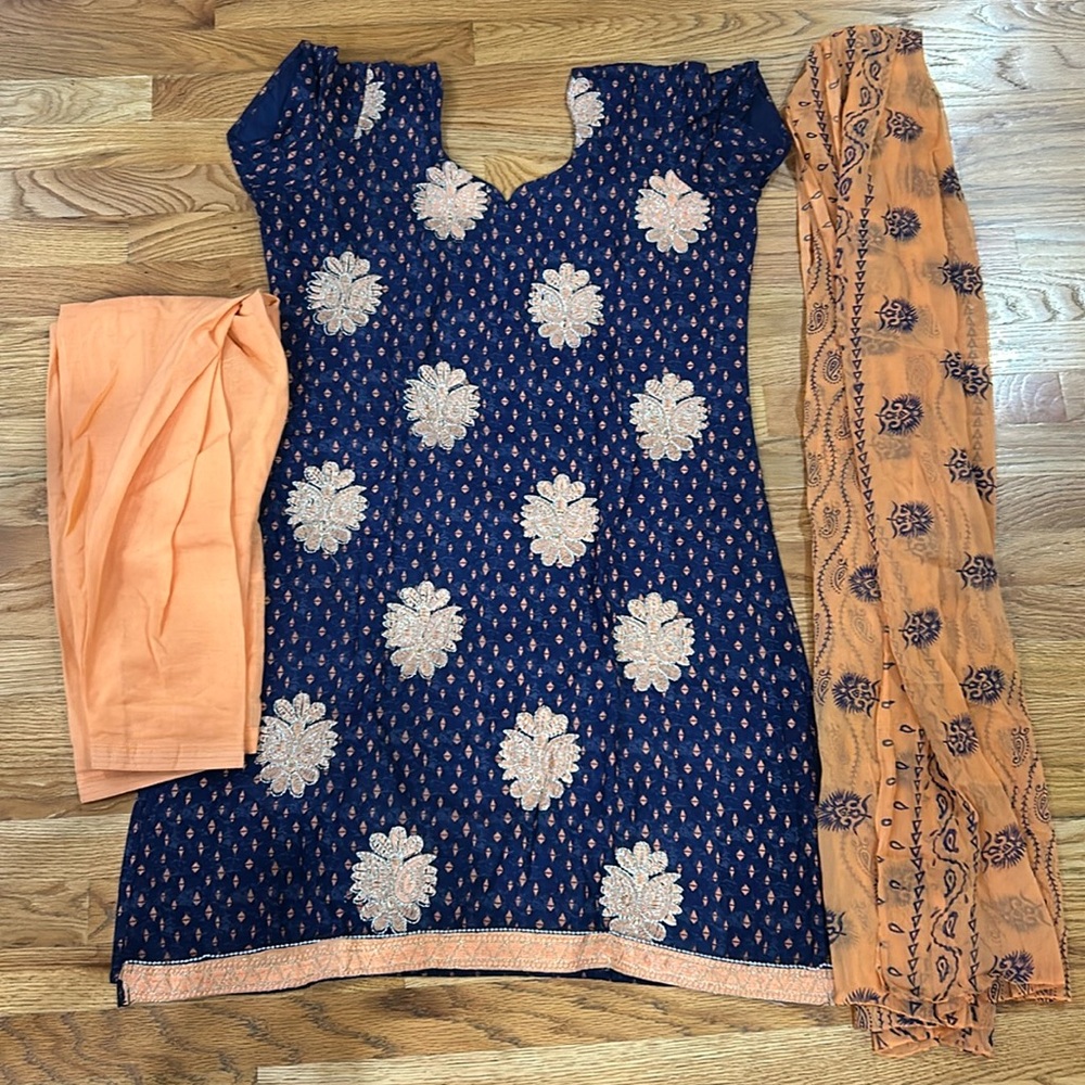 Indian traditional Salwar with Chunni (scarf), and patiala pant